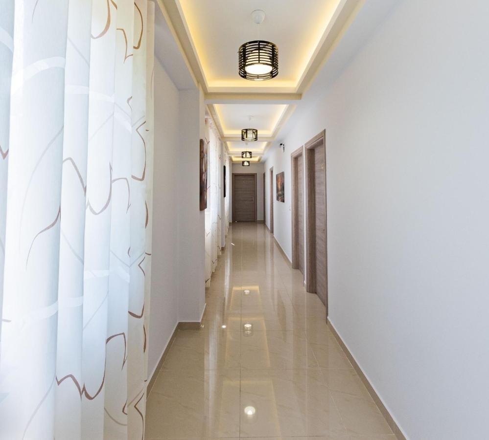 The City Gate Hotel Саранда Экстерьер фото